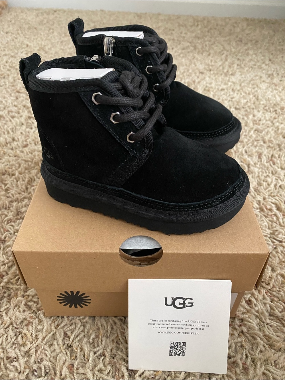 UGG Neumel ll Chukka Boot Toddler Size 7 in Black Suede New in Box